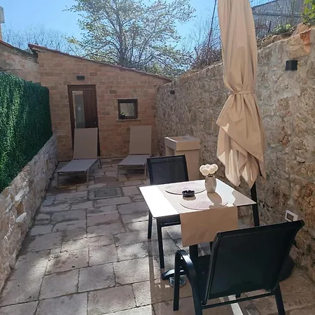 With Parking Space - 25425 Rovinj